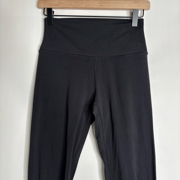 Quince Ultra-Form High-Rise Capri size Medium - Picture 4 of 12